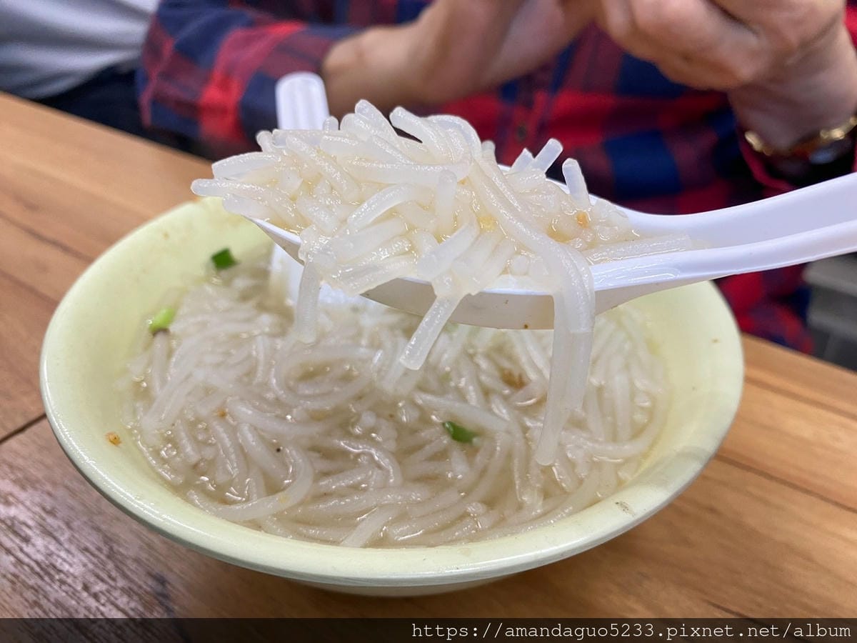 食記-台北市北投區裕民商圈無名米粉湯新鮮美味的街邊平實 食記-台北市北投區裕民商圈無名米粉湯新鮮美味的街邊平實