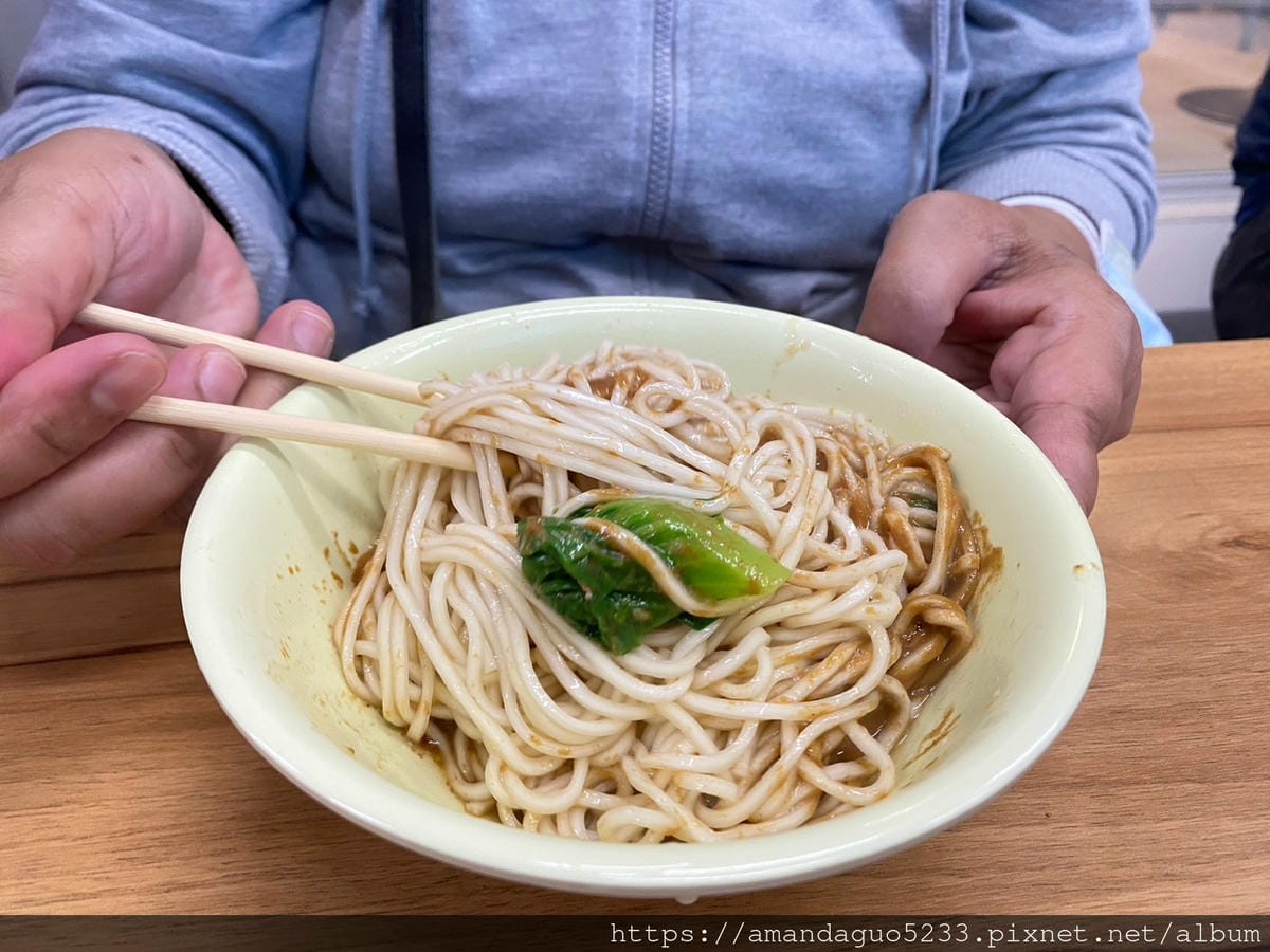 食記-台北市北投區裕民商圈無名米粉湯新鮮美味的街邊平實 食記-台北市北投區裕民商圈無名米粉湯新鮮美味的街邊平實
