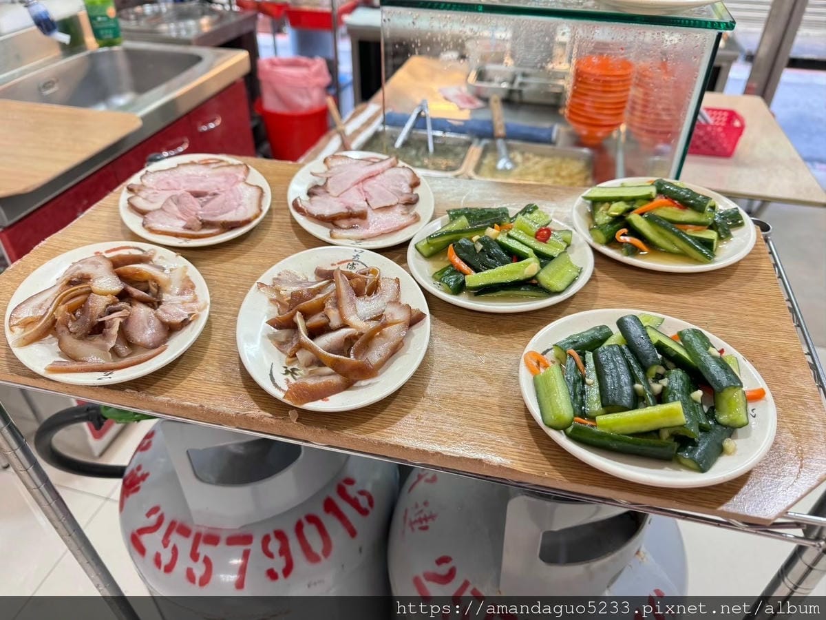食記-台北市中山區無名手工赤肉羹雙連市場巷弄內無名赤肉