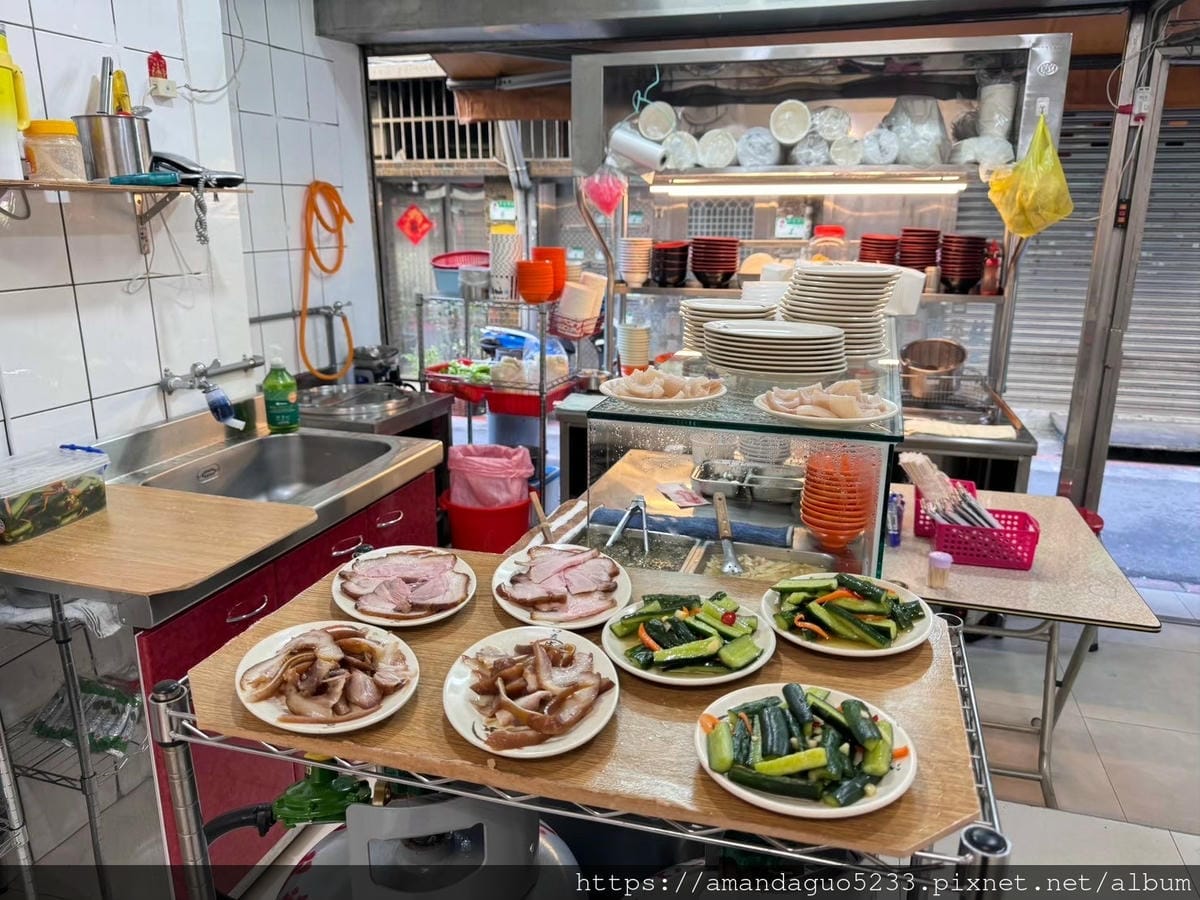 食記-台北市中山區無名手工赤肉羹雙連市場巷弄內無名赤肉