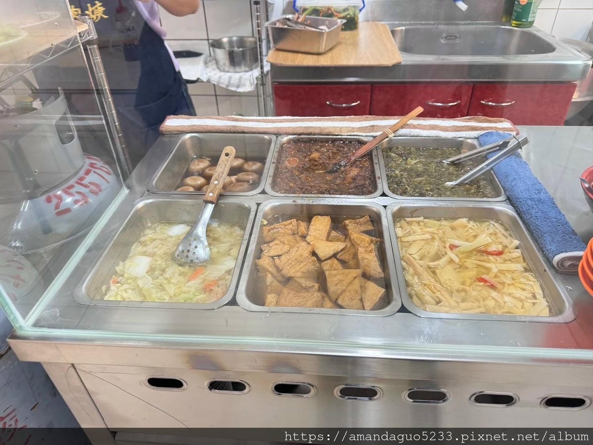 食記-台北市中山區無名手工赤肉羹雙連市場巷弄內無名赤肉