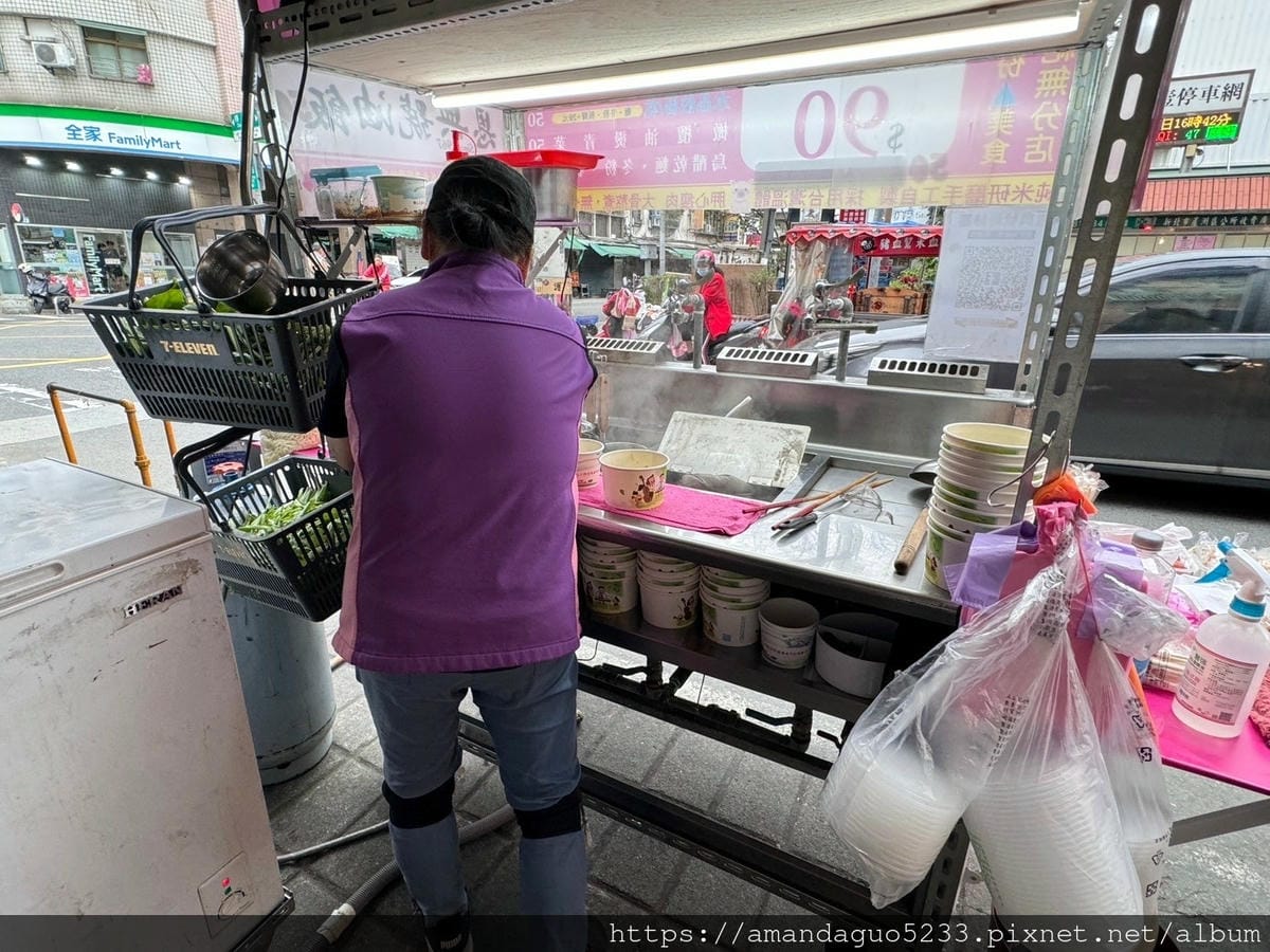 食記-新北市蘆洲區恩典號九份三角鹹湯圓古早味手作餛飩、 食記-新北市蘆洲區恩典號九份三角鹹湯圓古早味手作餛飩、
