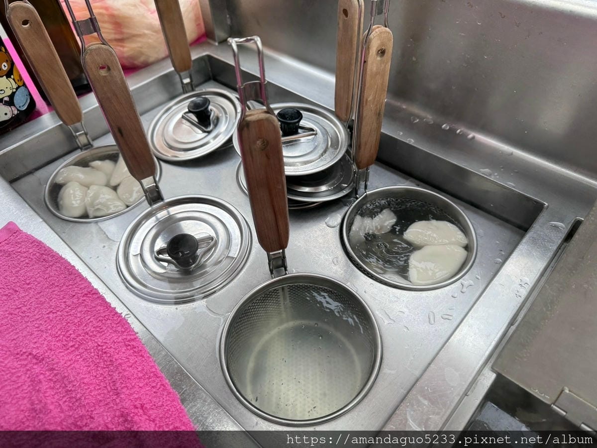 食記-新北市蘆洲區恩典號九份三角鹹湯圓古早味手作餛飩、 食記-新北市蘆洲區恩典號九份三角鹹湯圓古早味手作餛飩、