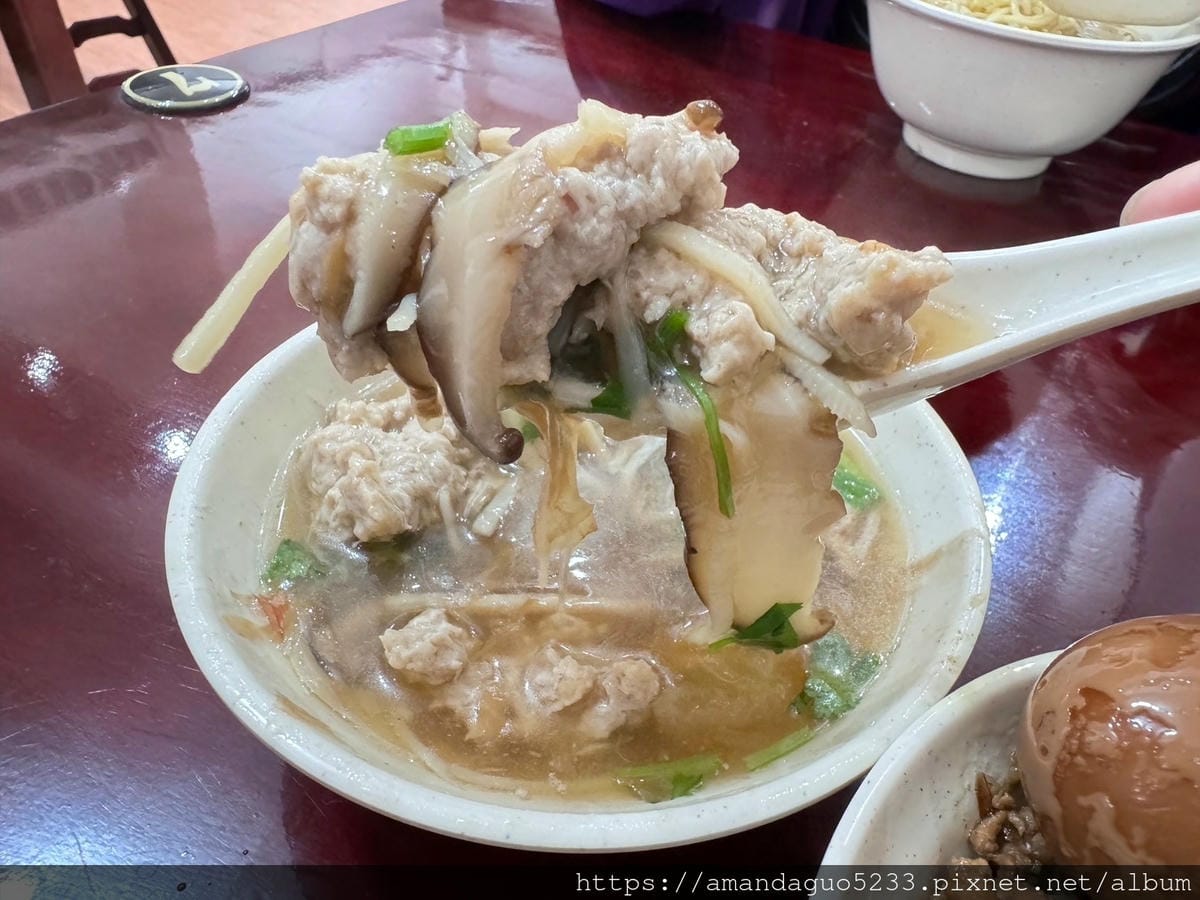 食記-新北市蘆洲區圓環龍鳳號蘆洲廟口附近老字號在地美食