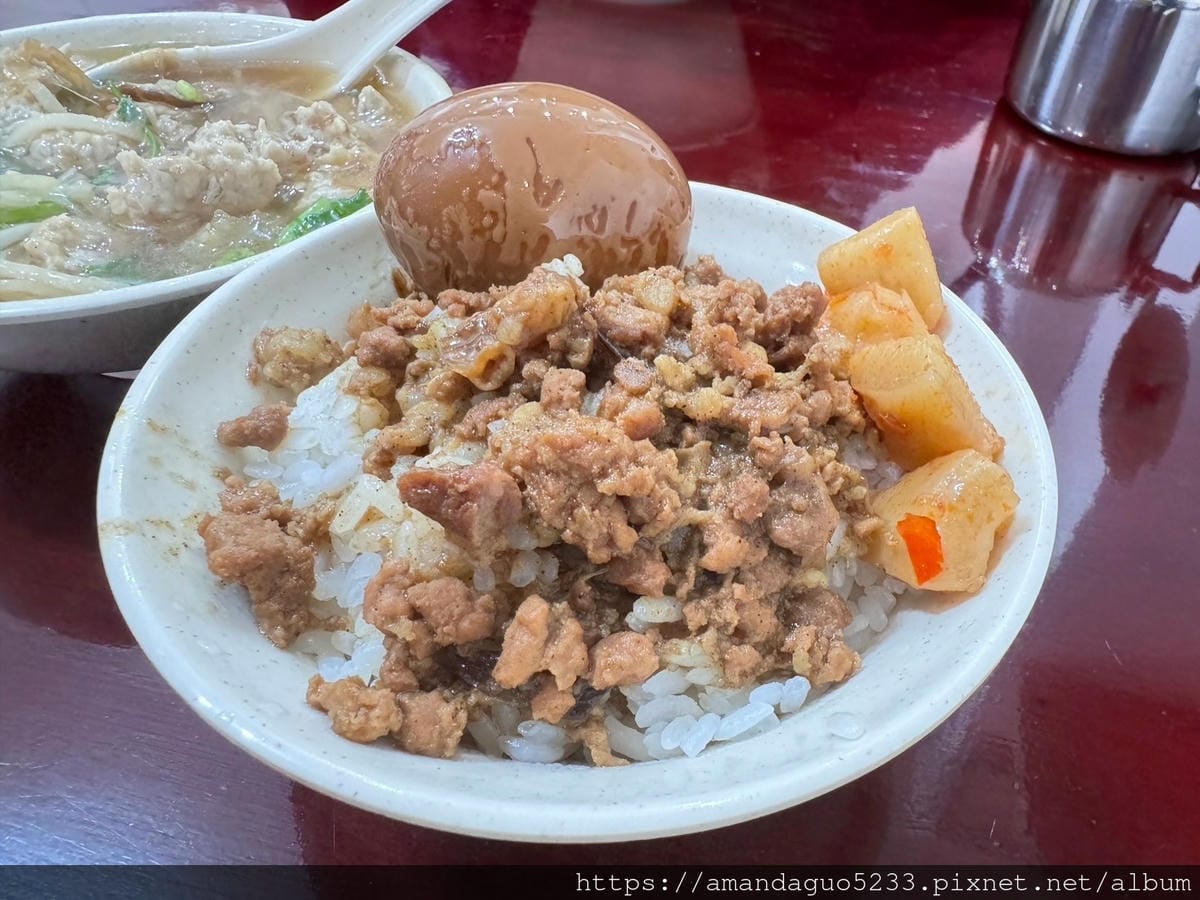 食記-新北市蘆洲區圓環龍鳳號蘆洲廟口附近老字號在地美食