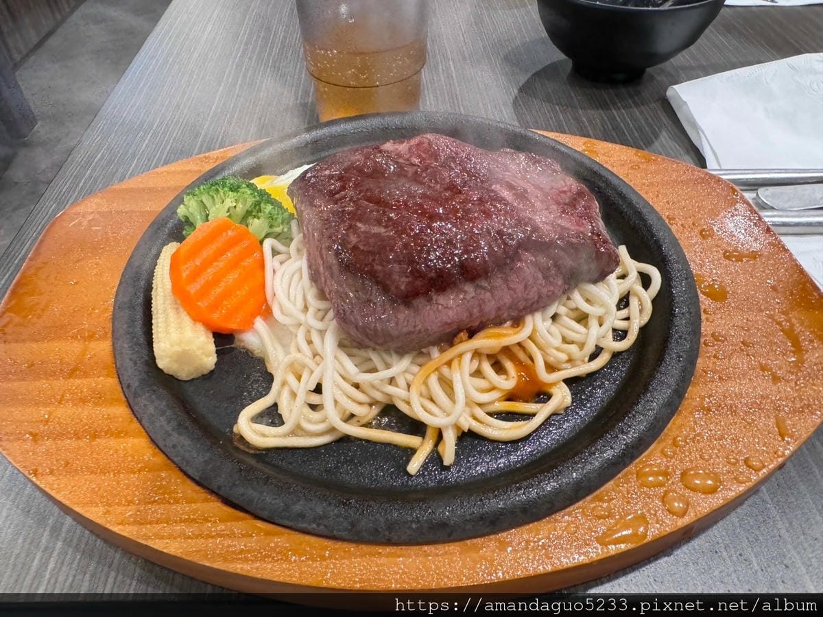 食記-新北市蘆洲區專獵牛排(蘆洲店)新開幕!原塊牛排新