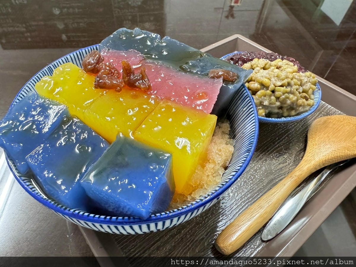 食記-台北市松山區來特冰淇淋國父紀念館站天然繽紛粉粿冰