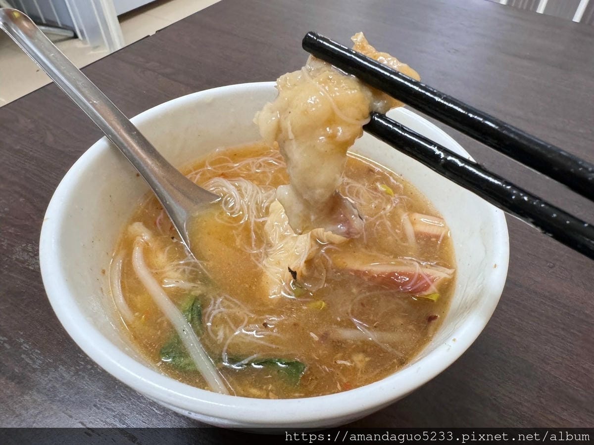 食記-台北市中正區城中無名魷魚羹到城中市場必嗑上一碗的