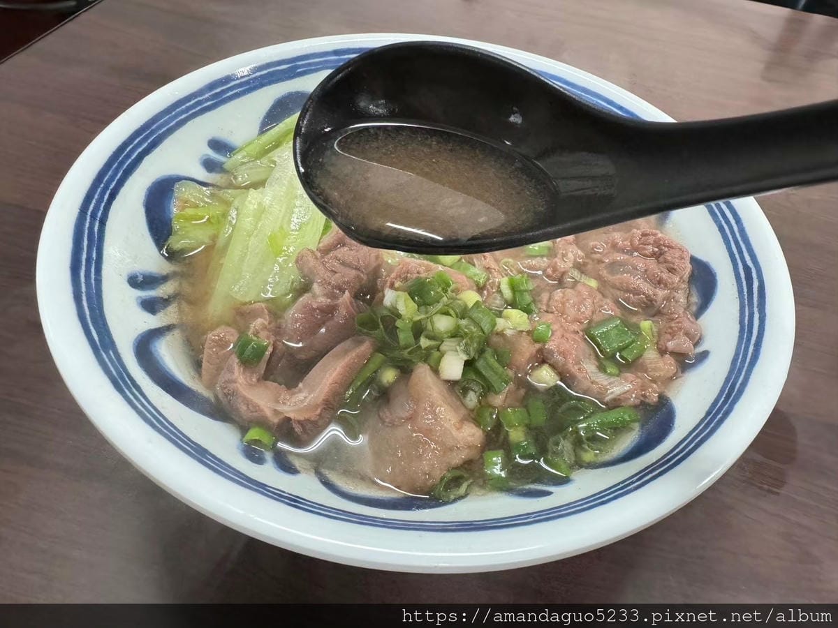 食記-台北市中山區就是麵簡單卻不簡單的麵,牛肉vs番茄 食記-台北市中山區就是麵簡單卻不簡單的麵,牛肉vs番茄