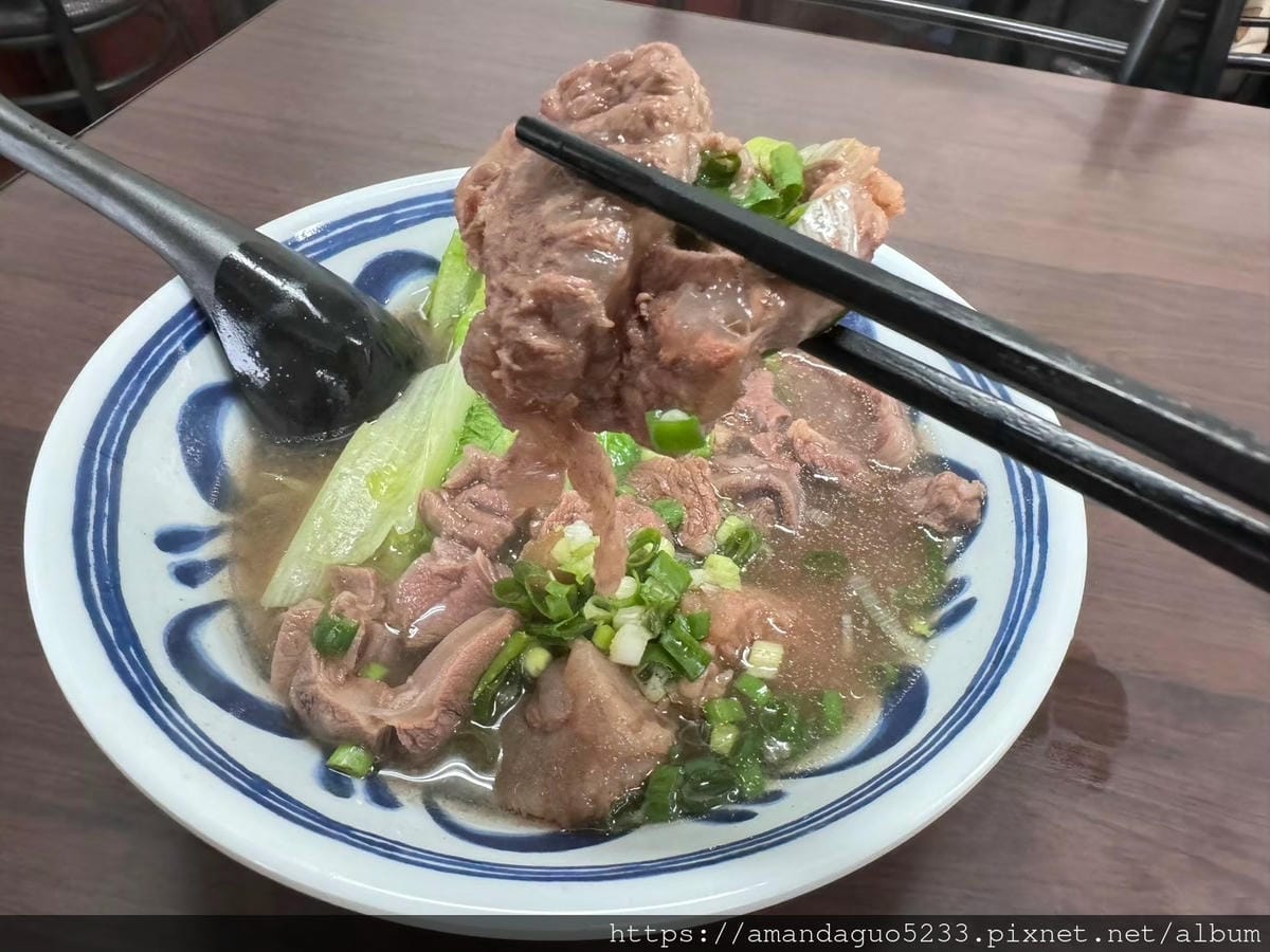 食記-台北市中山區就是麵簡單卻不簡單的麵,牛肉vs番茄 食記-台北市中山區就是麵簡單卻不簡單的麵,牛肉vs番茄