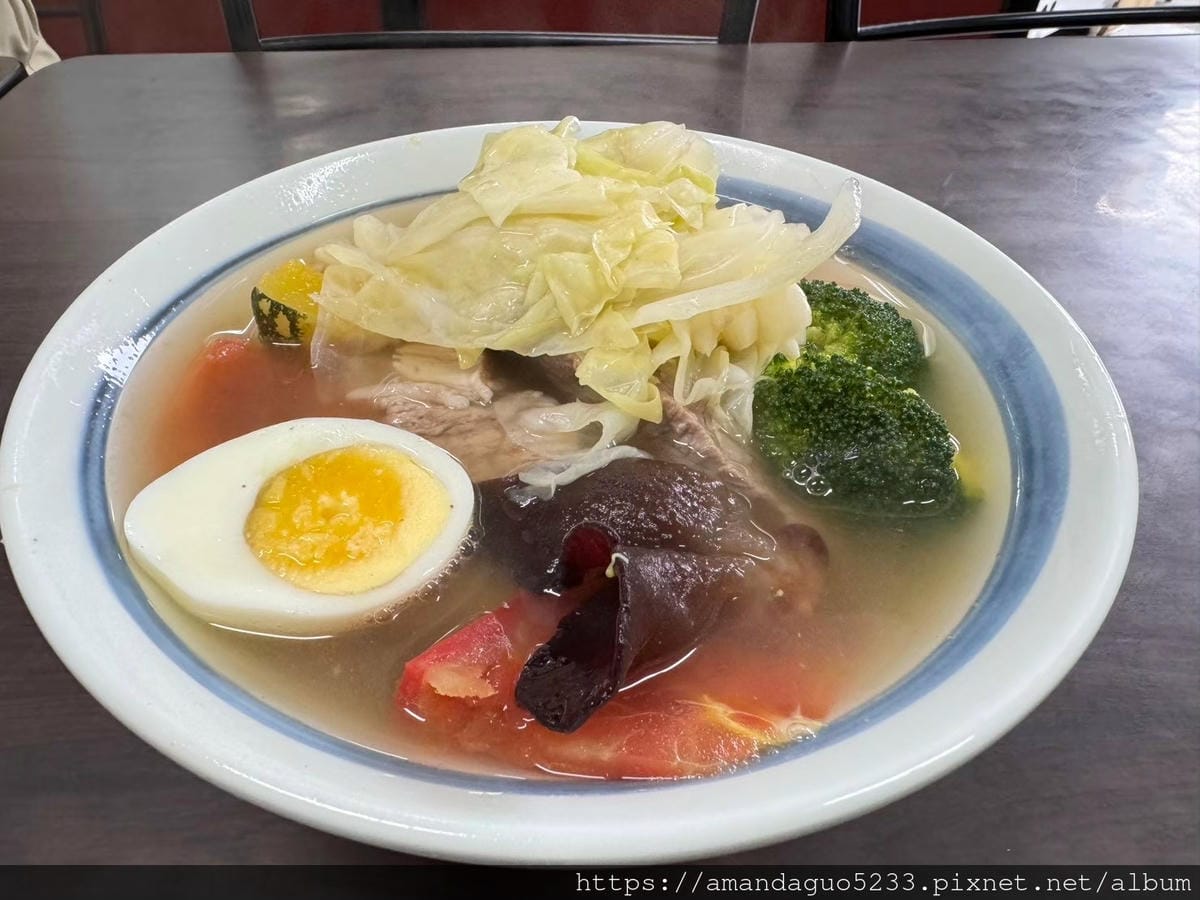 食記-台北市中山區就是麵簡單卻不簡單的麵,牛肉vs番茄 食記-台北市中山區就是麵簡單卻不簡單的麵,牛肉vs番茄