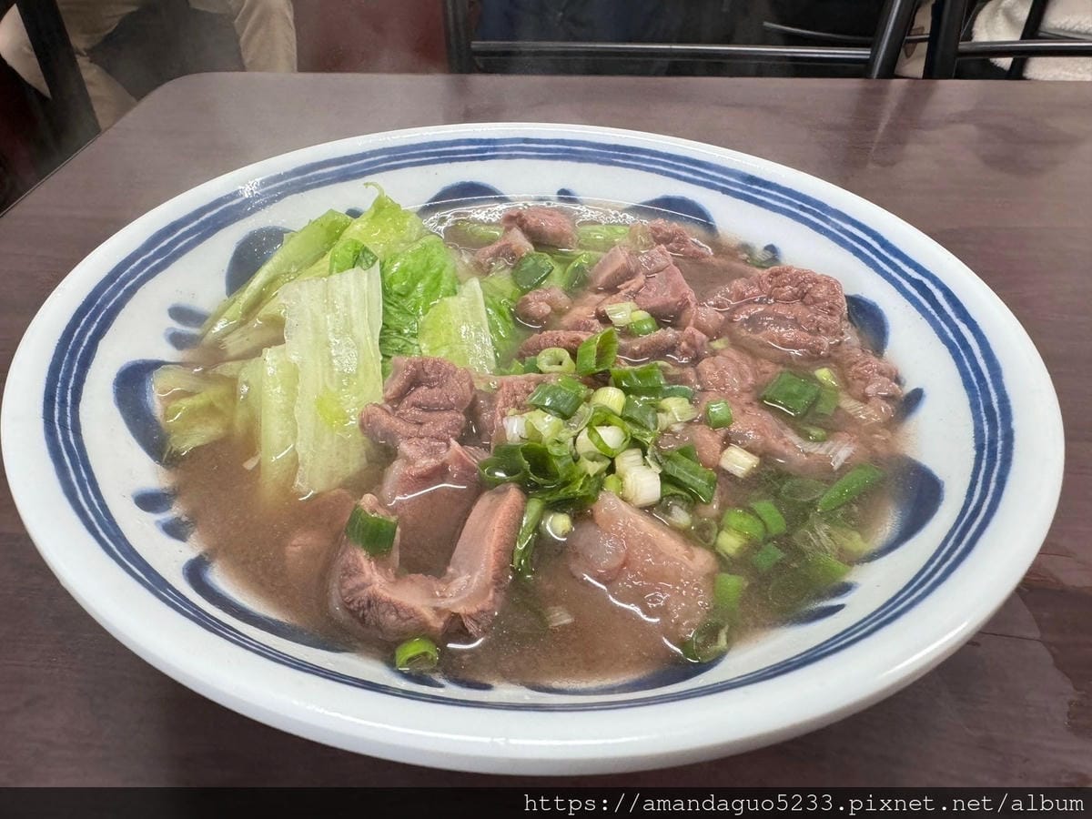 食記-台北市中山區就是麵簡單卻不簡單的麵,牛肉vs番茄 食記-台北市中山區就是麵簡單卻不簡單的麵,牛肉vs番茄