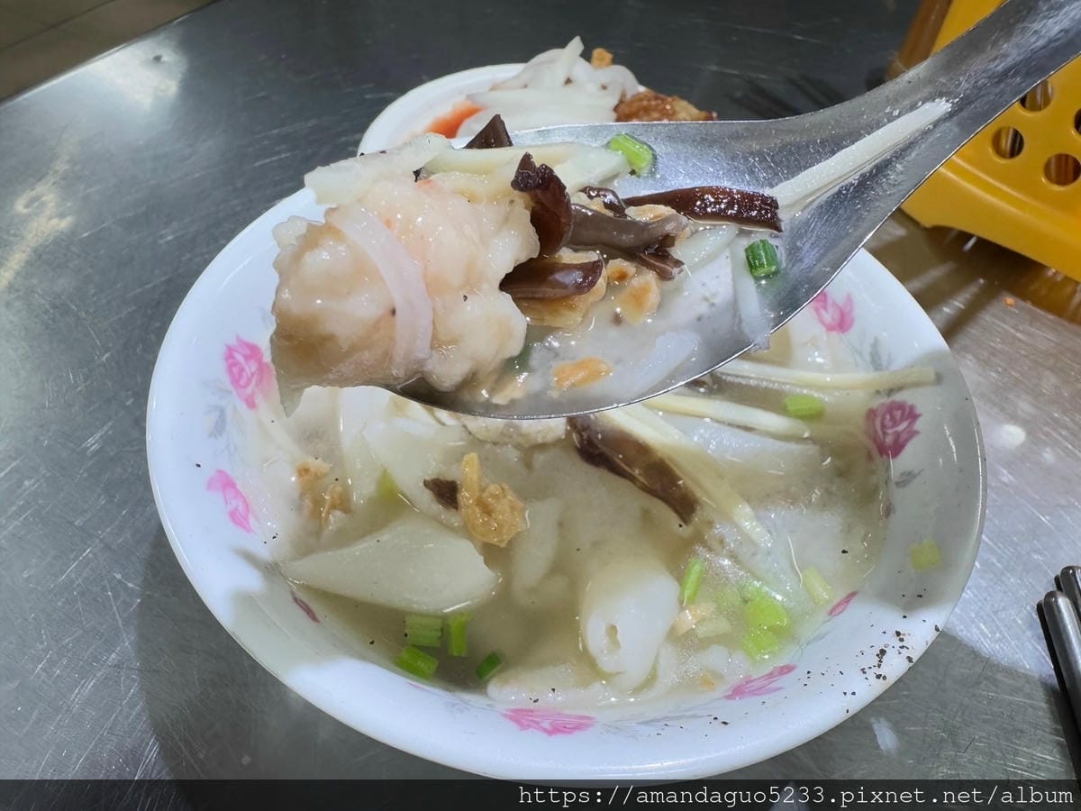 食記-台北市北投區北投鼎邊銼中繼市場內排隊美食,只賣鼎 食記-台北市北投區北投鼎邊銼中繼市場內排隊美食,只賣鼎