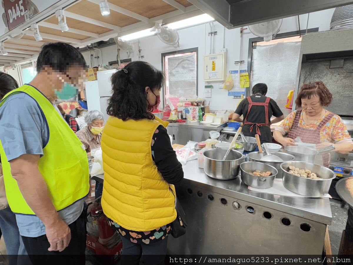 食記-台北市北投區北投鼎邊銼中繼市場內排隊美食,只賣鼎 食記-台北市北投區北投鼎邊銼中繼市場內排隊美食,只賣鼎