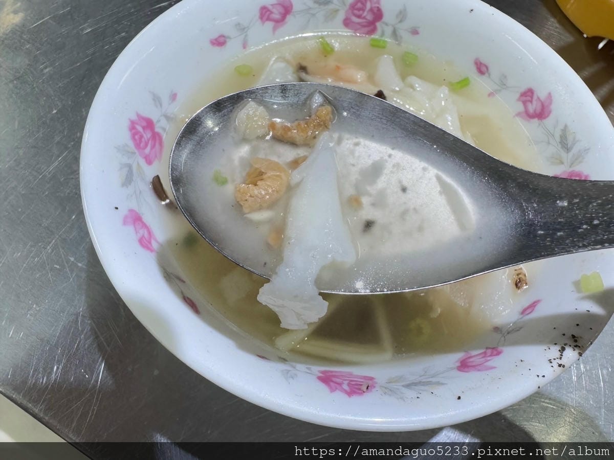 食記-台北市北投區北投鼎邊銼中繼市場內排隊美食,只賣鼎 食記-台北市北投區北投鼎邊銼中繼市場內排隊美食,只賣鼎