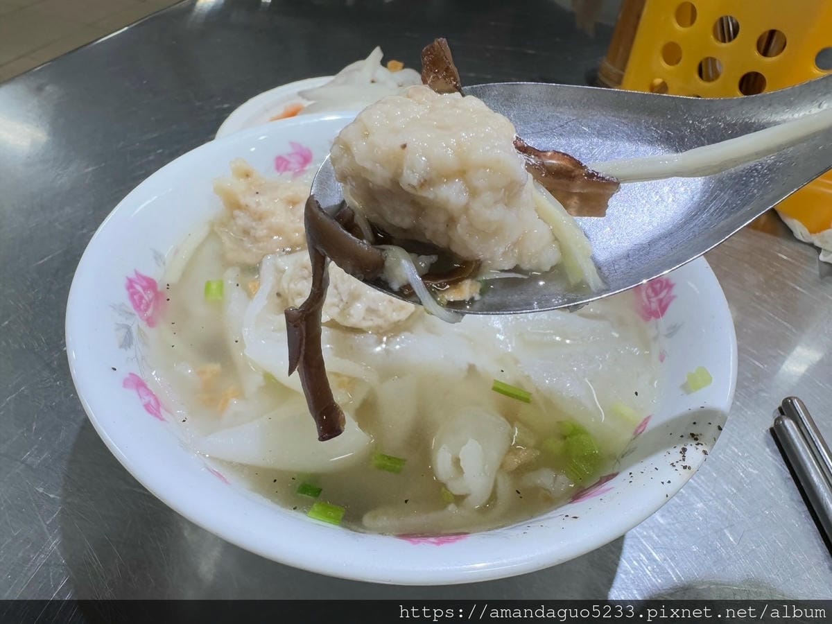 食記-台北市北投區北投鼎邊銼中繼市場內排隊美食,只賣鼎 食記-台北市北投區北投鼎邊銼中繼市場內排隊美食,只賣鼎