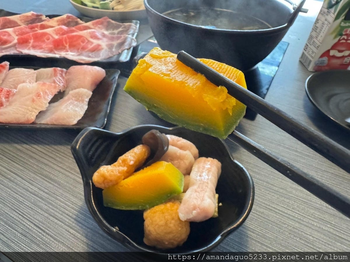 食記-新北市蘆洲區饗點鍋(蘆洲店)新開幕!長榮路火鍋2 食記-新北市蘆洲區饗點鍋(蘆洲店)新開幕!長榮路火鍋2
