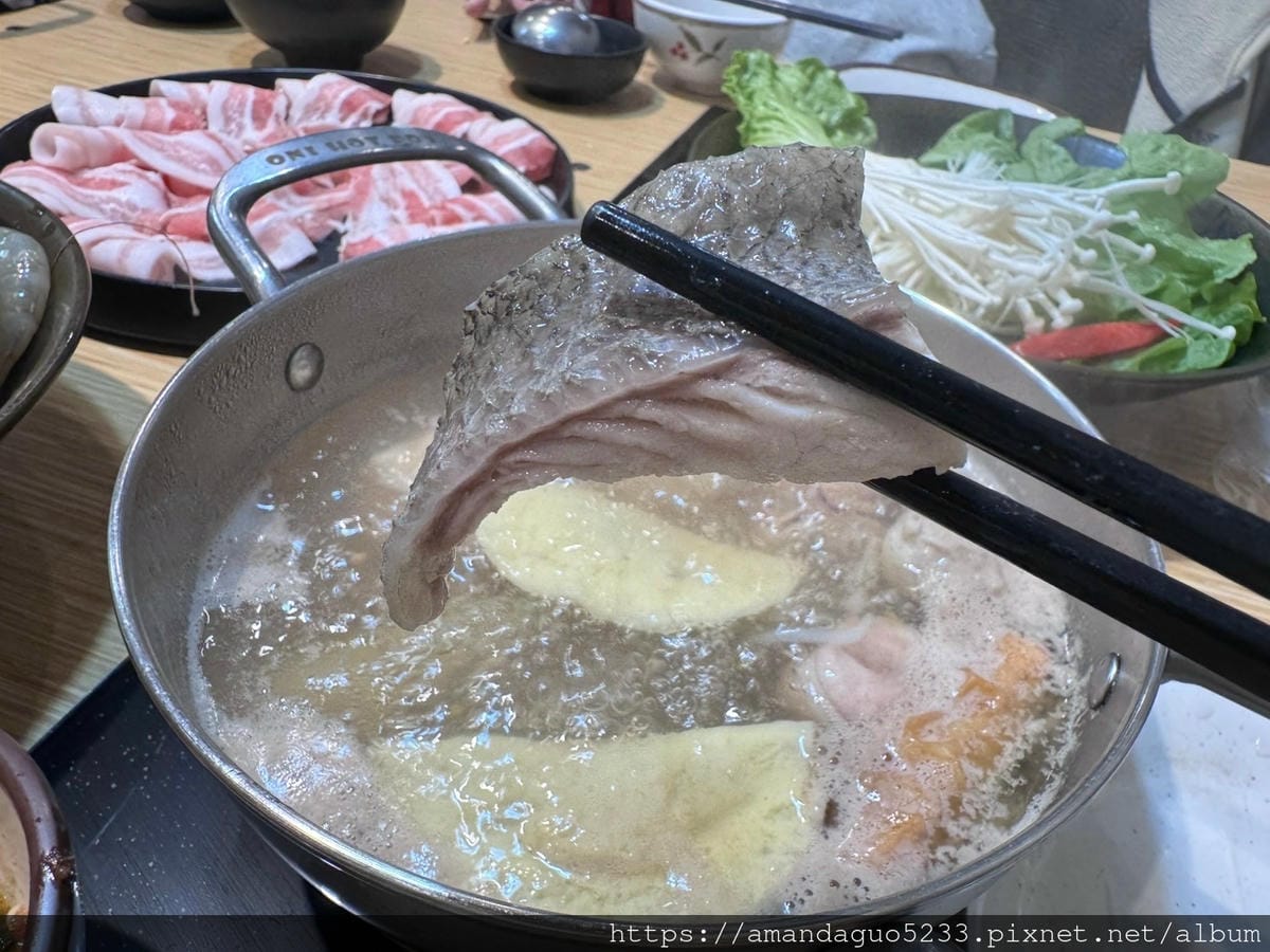 食記-新北市新莊區聚饗幸福鍋物新莊高評價小火鍋店,肉質