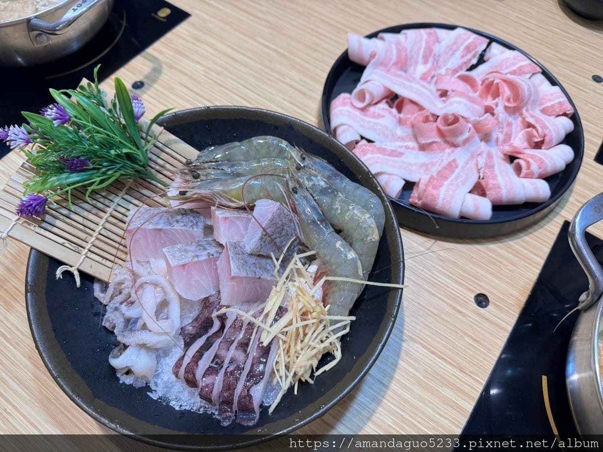 食記-新北市新莊區聚饗幸福鍋物新莊高評價小火鍋店,肉質