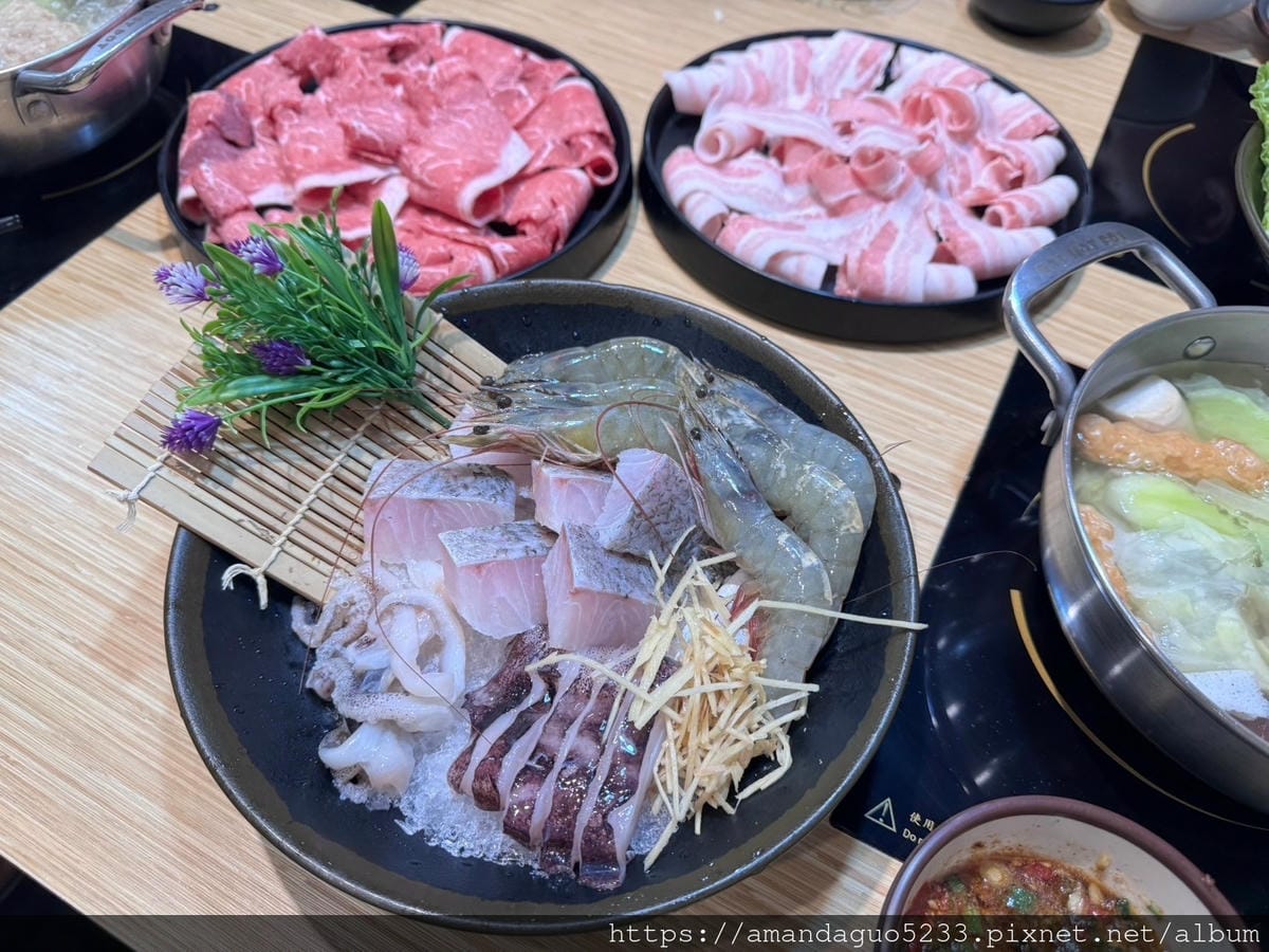 食記-新北市新莊區聚饗幸福鍋物新莊高評價小火鍋店,肉質