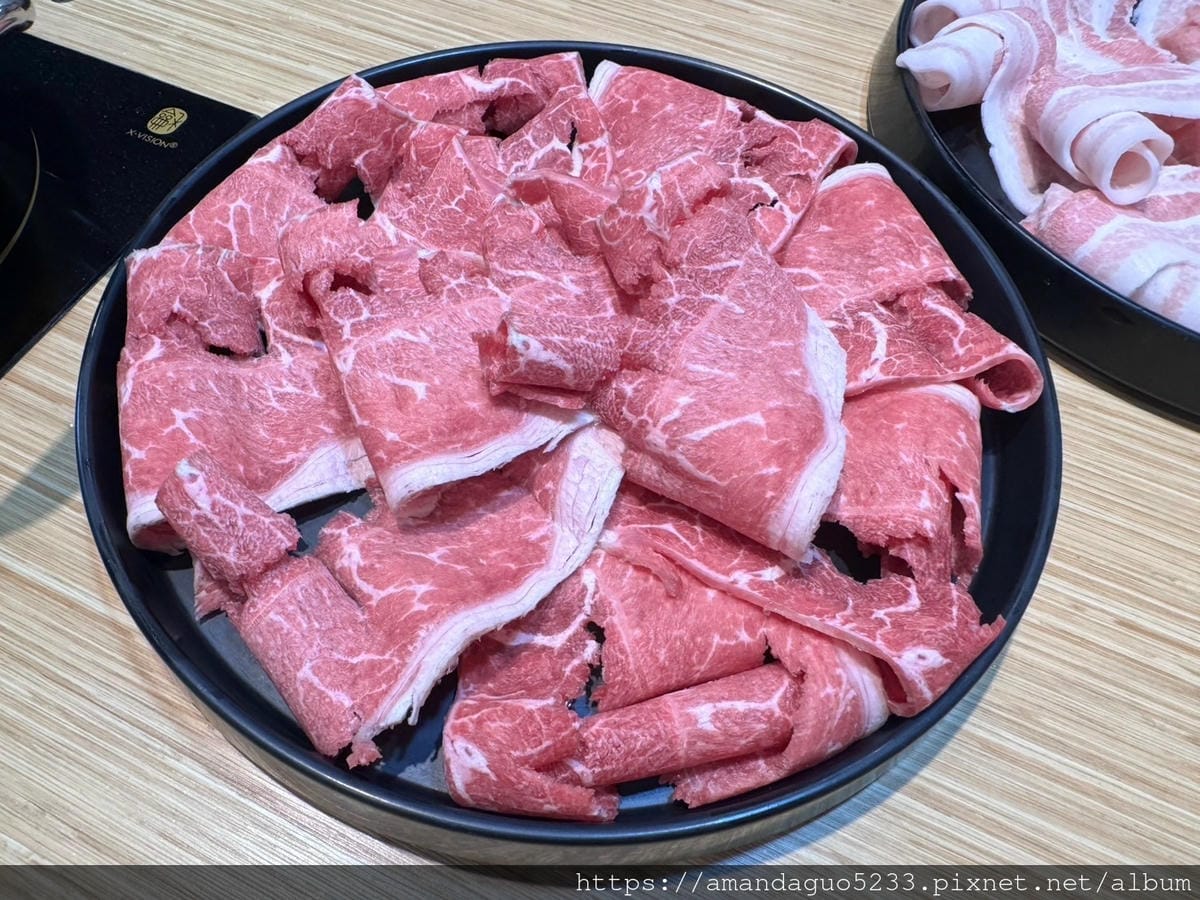 食記-新北市新莊區聚饗幸福鍋物新莊高評價小火鍋店,肉質