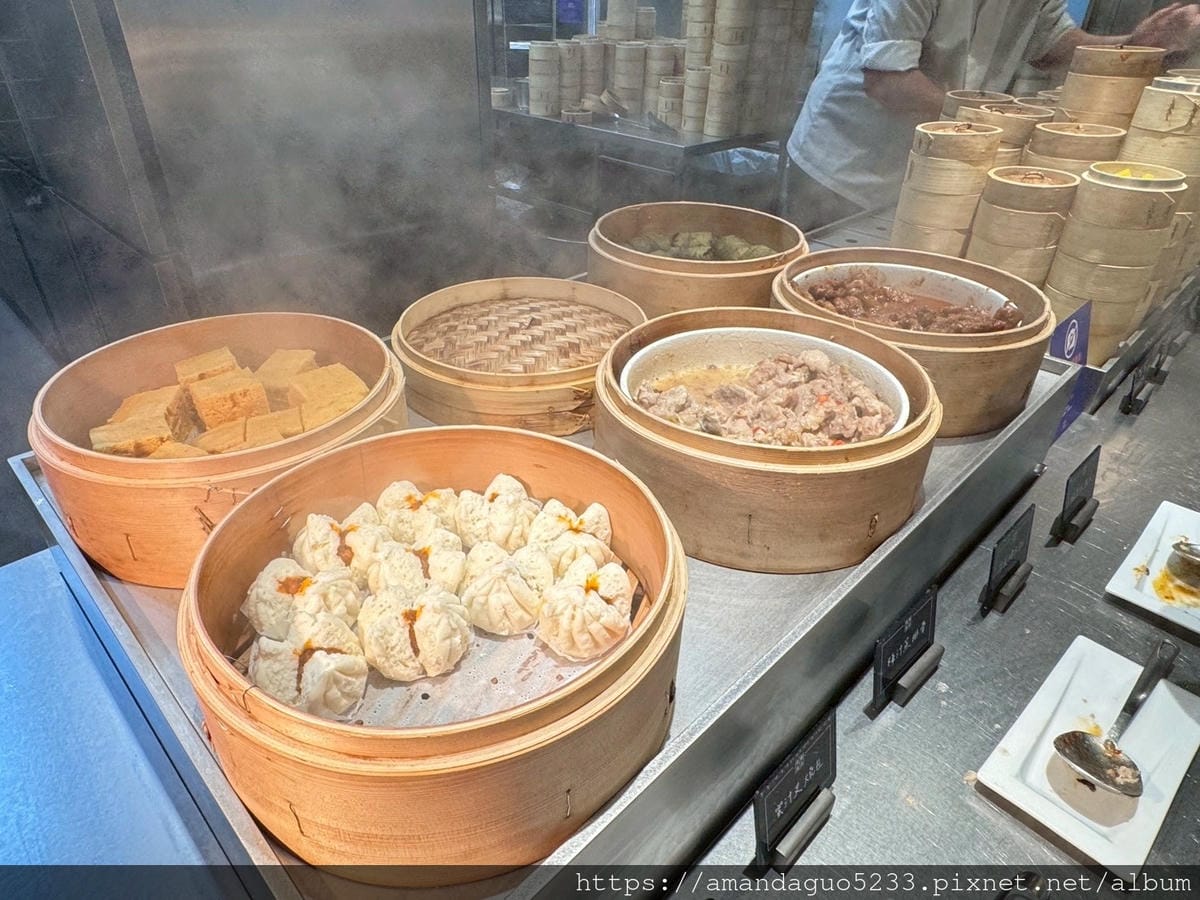 食記-新北市新莊區村民食堂櫥窗港點i-tower店新開 食記-新北市新莊區村民食堂櫥窗港點i-tower店新開