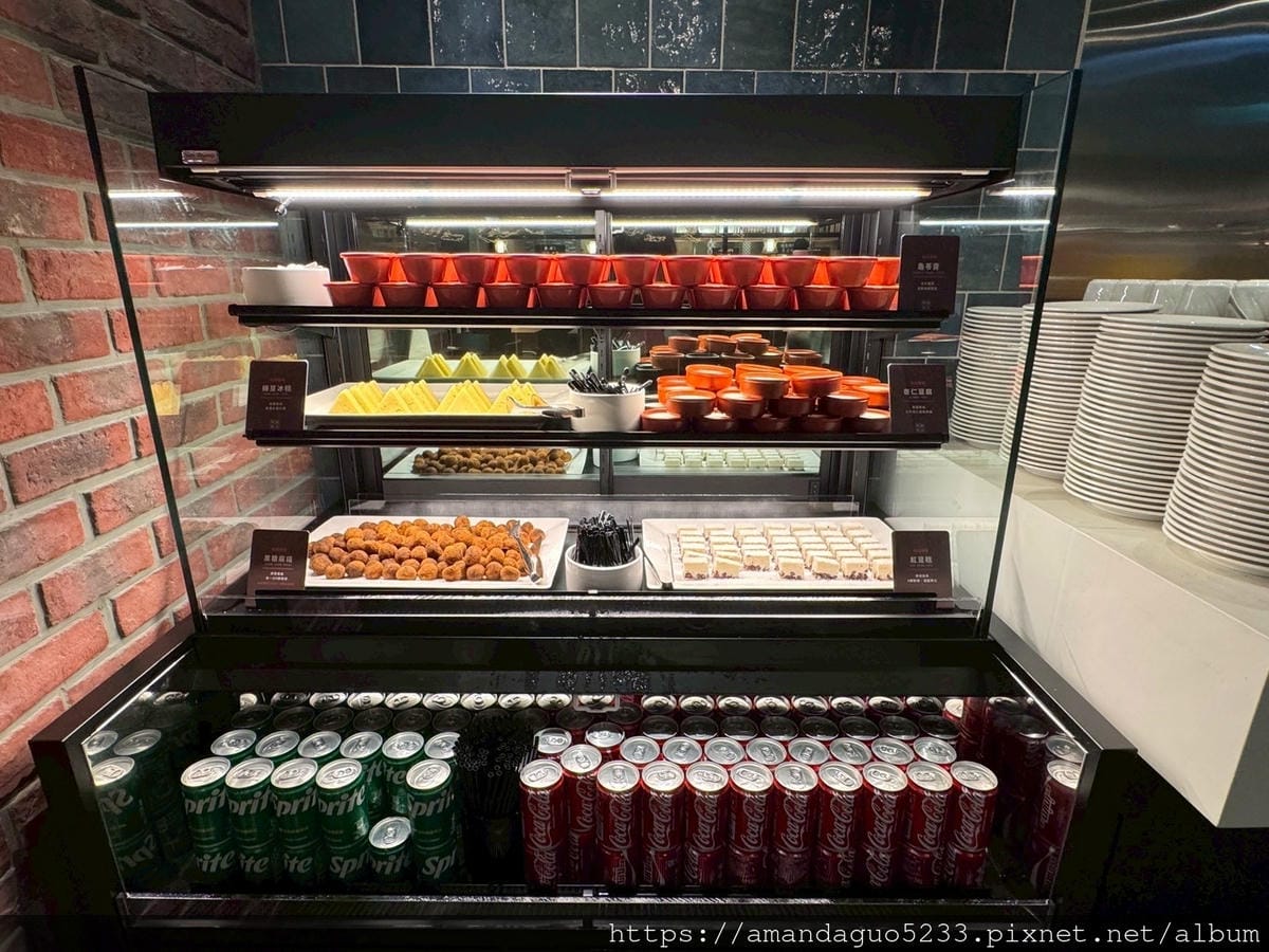 食記-新北市新莊區村民食堂櫥窗港點i-tower店新開 食記-新北市新莊區村民食堂櫥窗港點i-tower店新開