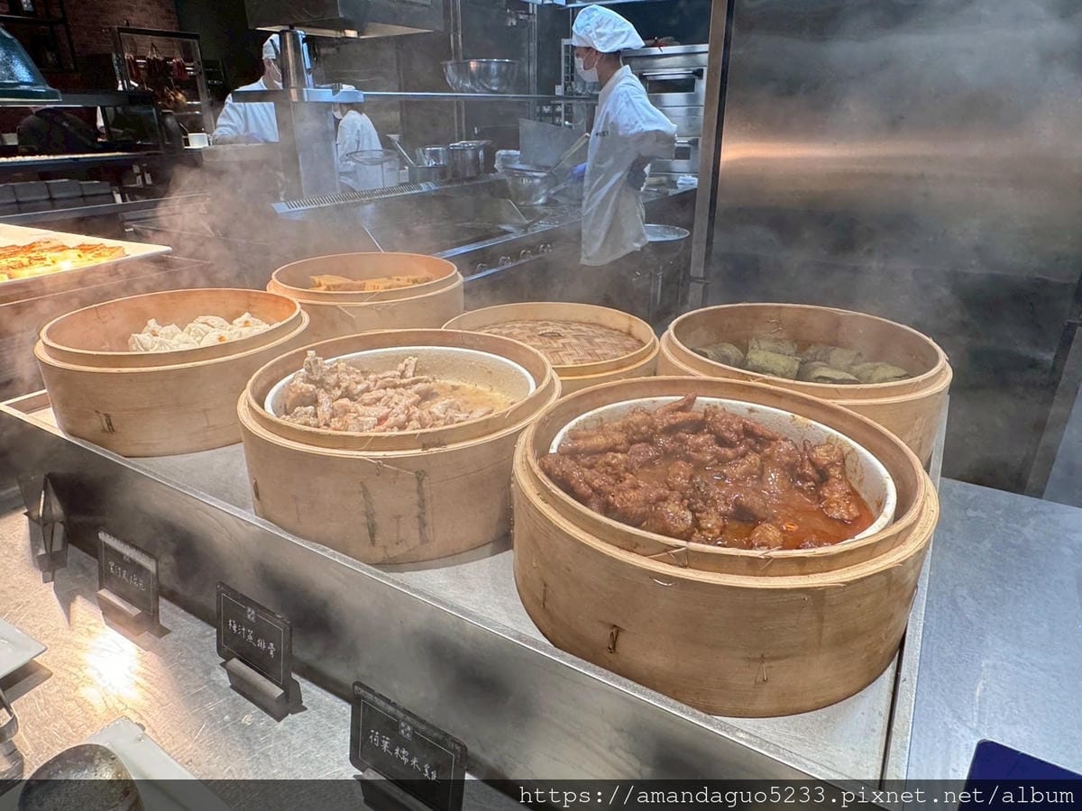 食記-新北市新莊區村民食堂櫥窗港點i-tower店新開 食記-新北市新莊區村民食堂櫥窗港點i-tower店新開