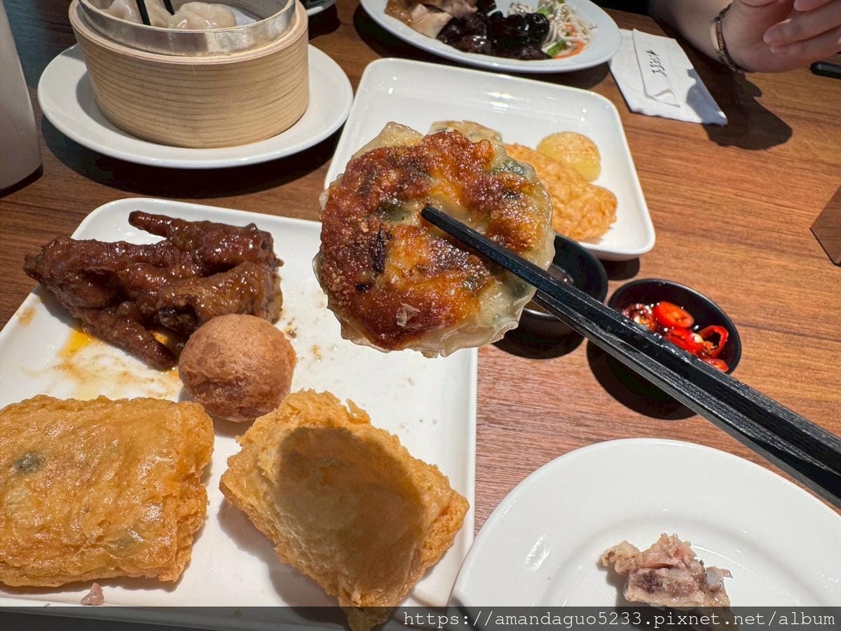 食記-新北市新莊區村民食堂櫥窗港點i-tower店新開 食記-新北市新莊區村民食堂櫥窗港點i-tower店新開