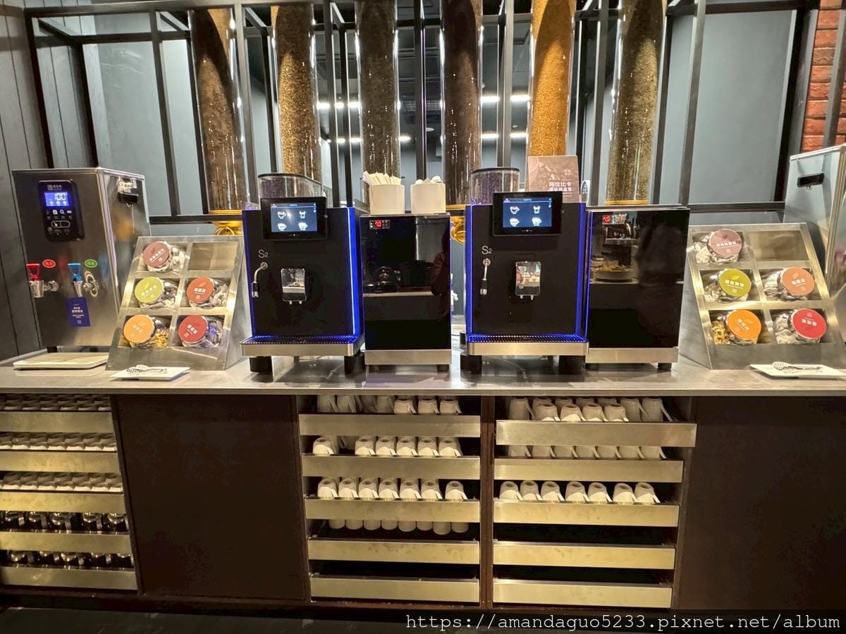 食記-新北市新莊區村民食堂櫥窗港點i-tower店新開 食記-新北市新莊區村民食堂櫥窗港點i-tower店新開