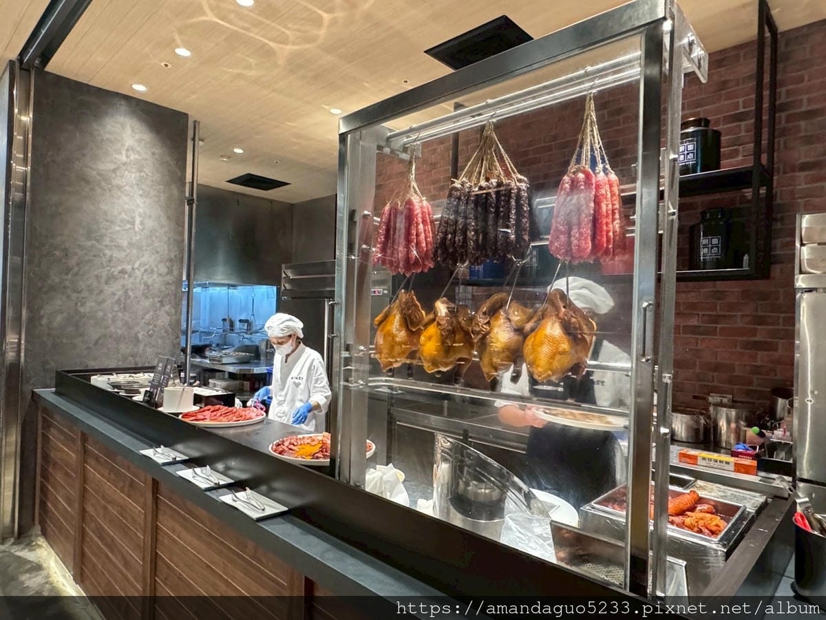 食記-新北市新莊區村民食堂櫥窗港點i-tower店新開 食記-新北市新莊區村民食堂櫥窗港點i-tower店新開