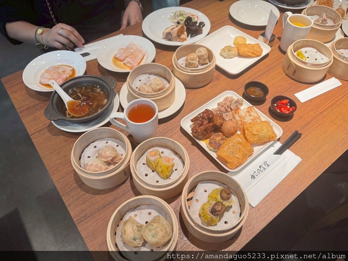 食記-新北市新莊區村民食堂櫥窗港點i-tower店新開 食記-新北市新莊區村民食堂櫥窗港點i-tower店新開