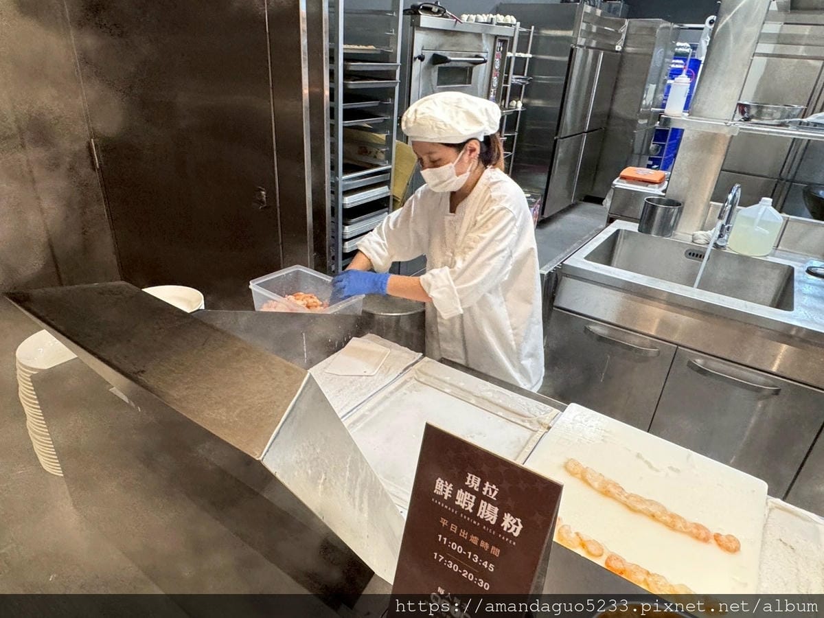 食記-新北市新莊區村民食堂櫥窗港點i-tower店新開 食記-新北市新莊區村民食堂櫥窗港點i-tower店新開