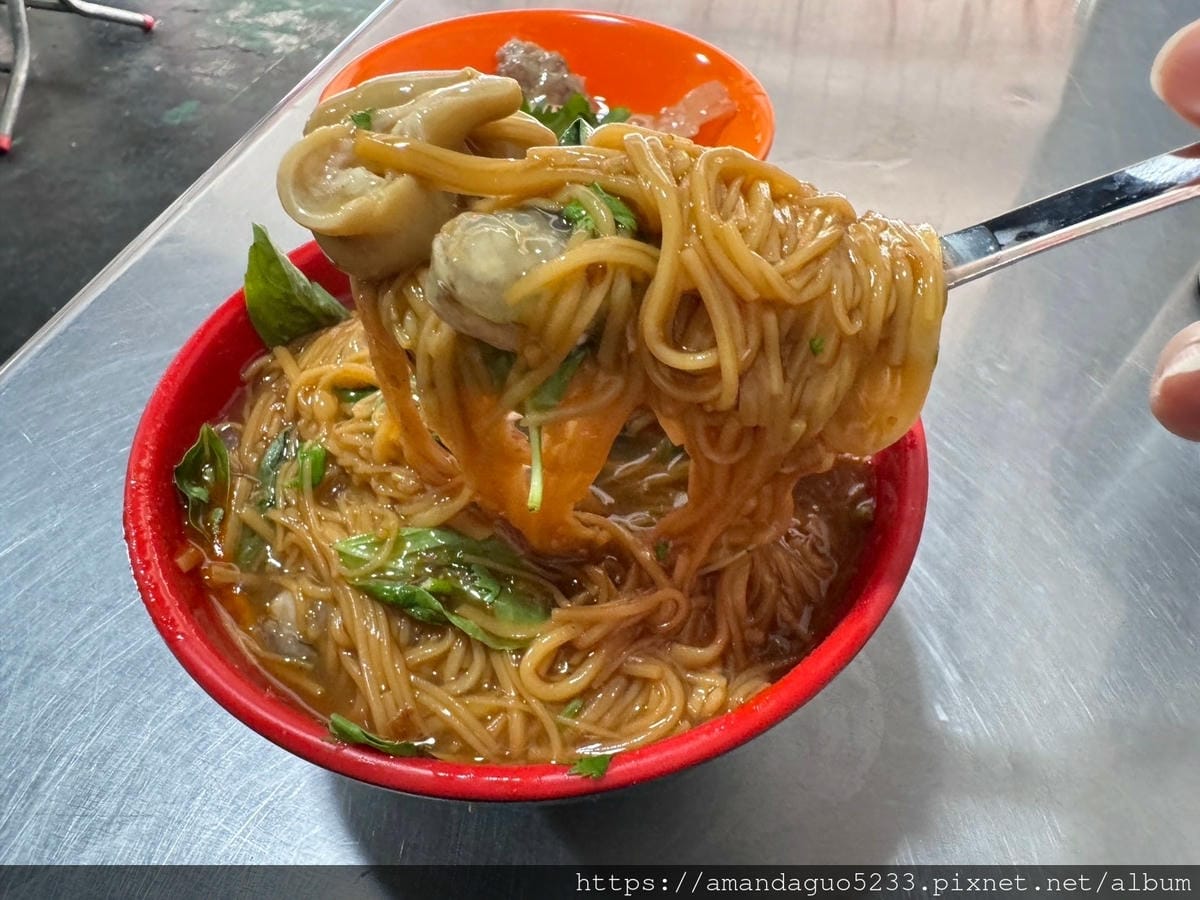 食記-新北市三重區林大腸麵線多口味麵線店,大腸鹹香大塊