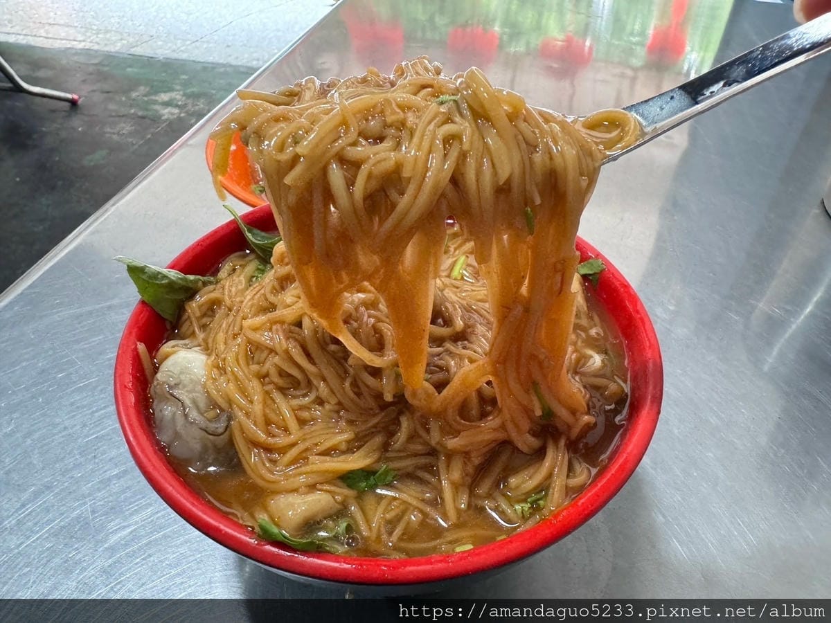 食記-新北市三重區林大腸麵線多口味麵線店,大腸鹹香大塊