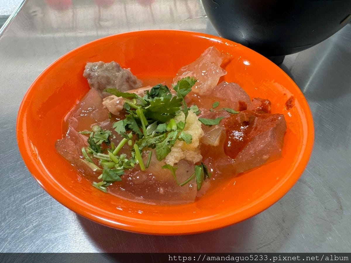 食記-新北市三重區林大腸麵線多口味麵線店,大腸鹹香大塊