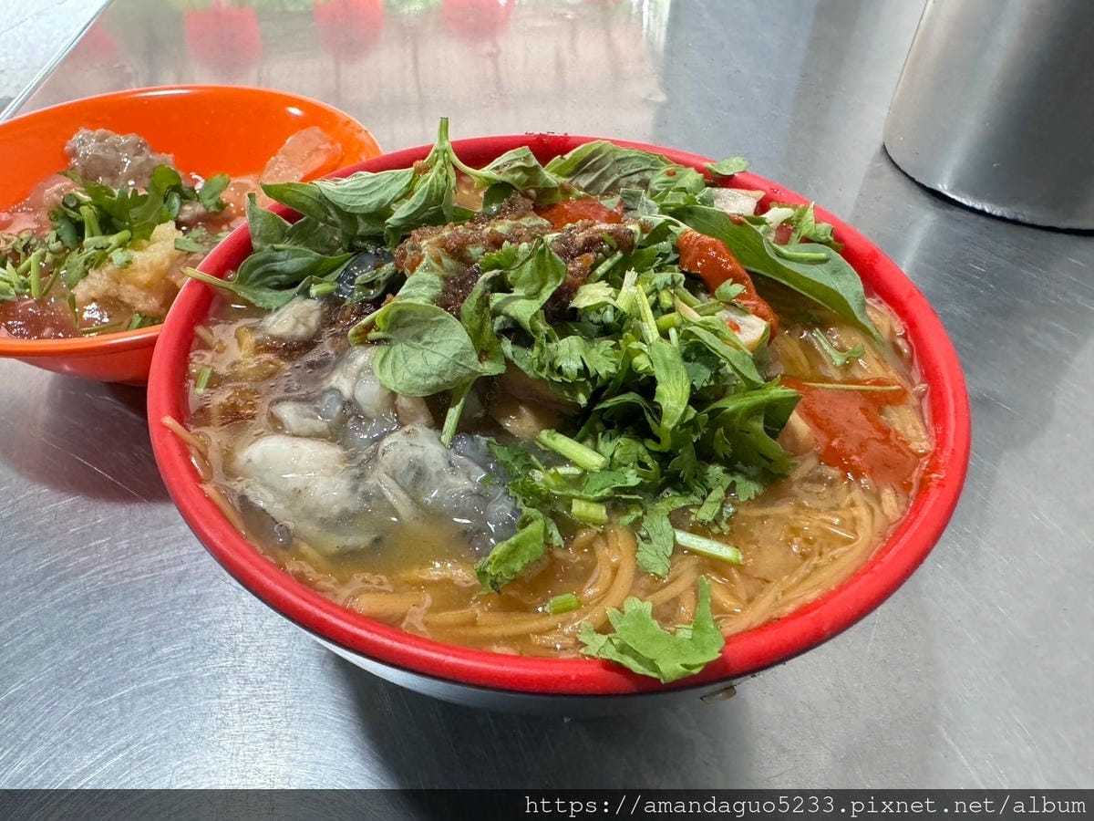 食記-新北市三重區林大腸麵線多口味麵線店,大腸鹹香大塊