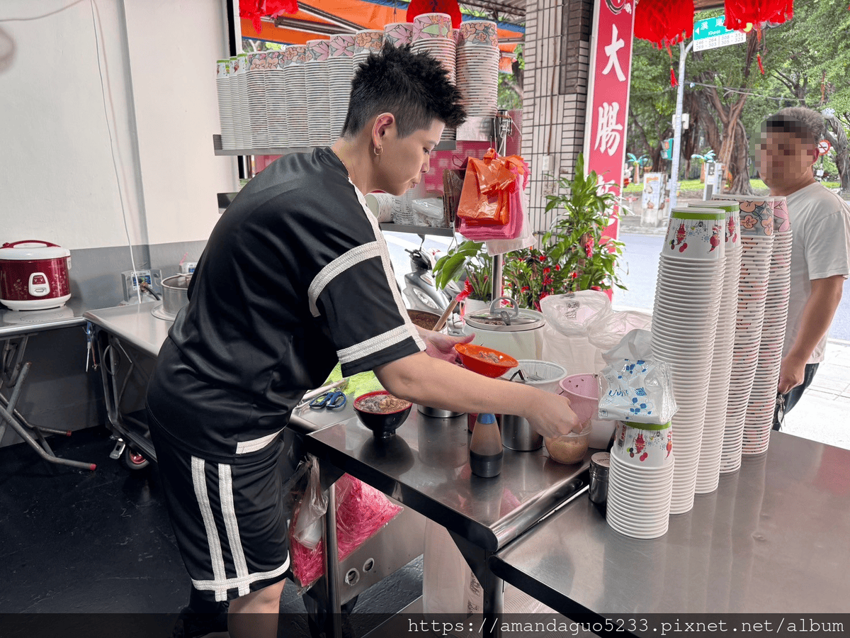 食記-新北市三重區林大腸麵線多口味麵線店,大腸鹹香大塊