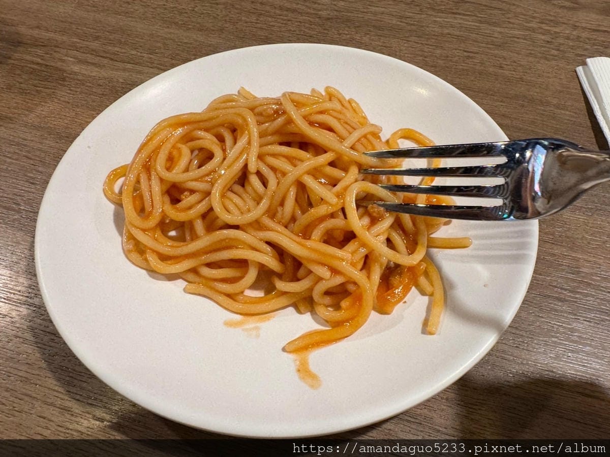 食記-新北市蘆洲區人从众厚切牛排館(蘆洲長榮店)平價自