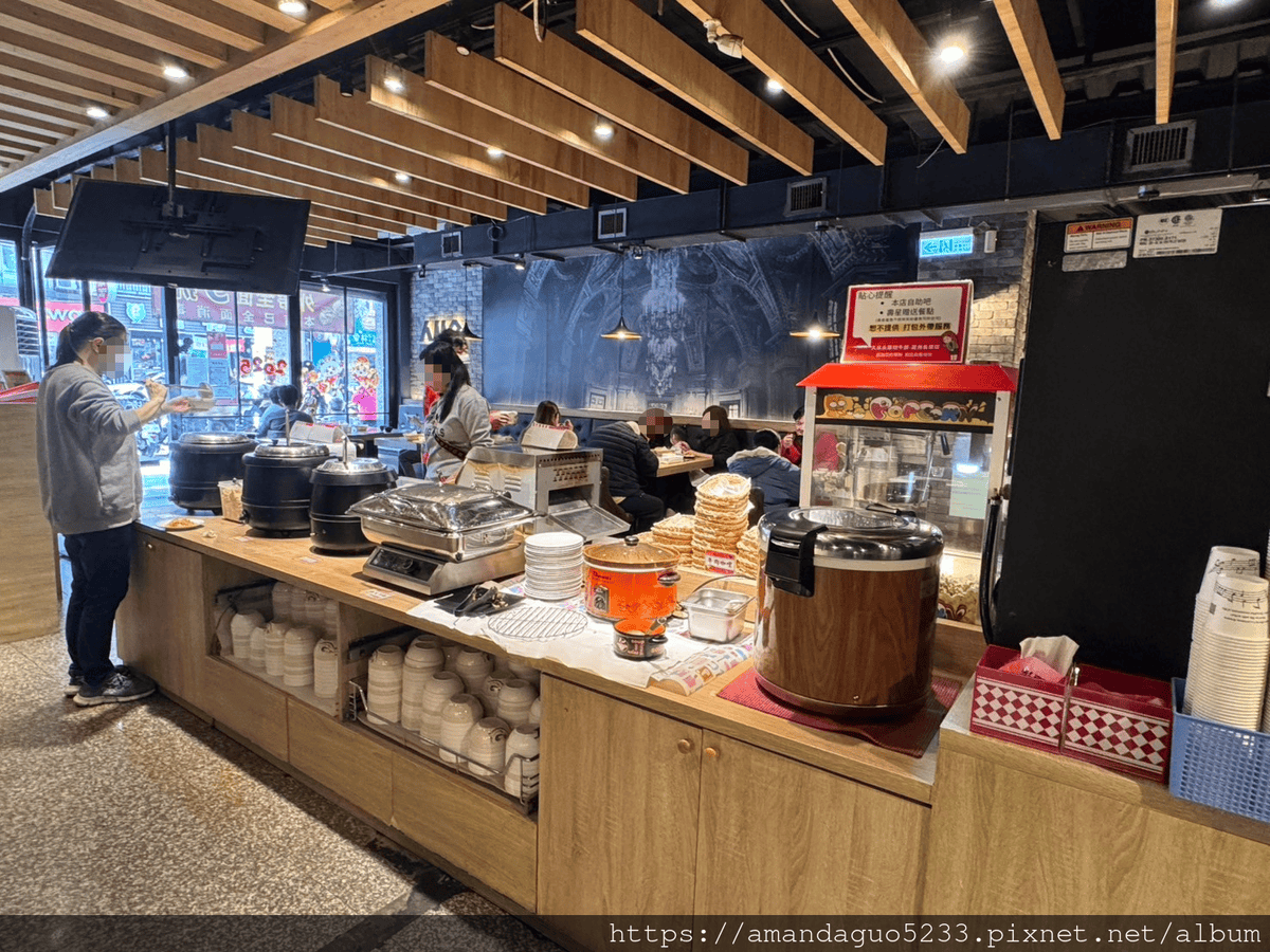 食記-新北市蘆洲區人从众厚切牛排館(蘆洲長榮店)平價自