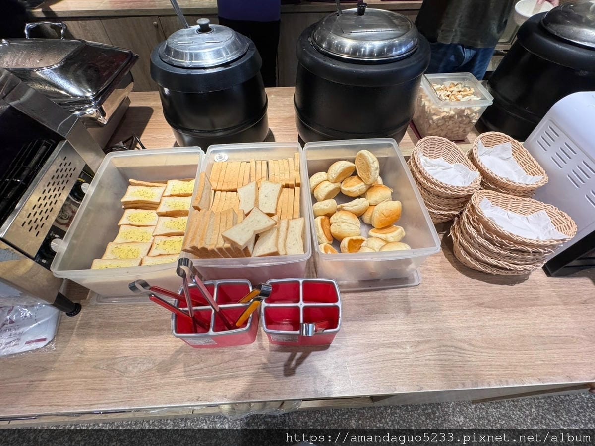 食記-新北市蘆洲區人从众厚切牛排館(蘆洲長榮店)平價自
