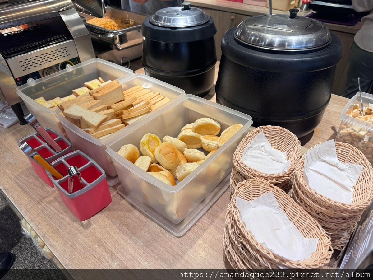 食記-新北市蘆洲區人从众厚切牛排館(蘆洲長榮店)平價自