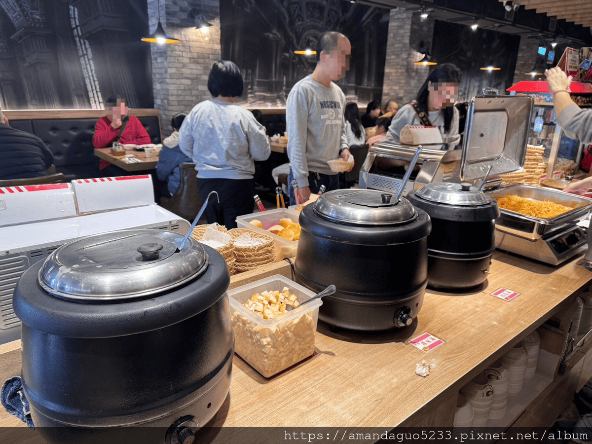 食記-新北市蘆洲區人从众厚切牛排館(蘆洲長榮店)平價自