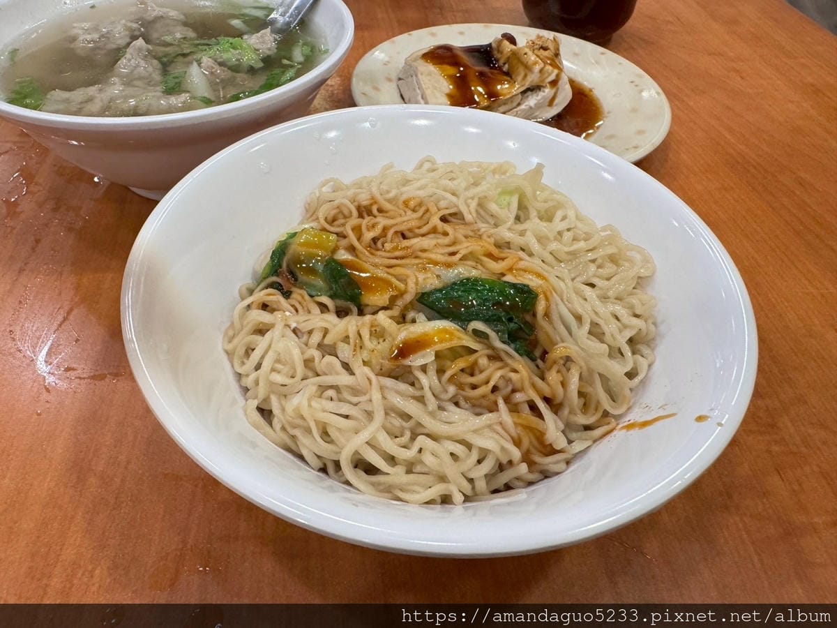 食記-台北市中山區21魯肉飯中山區百貨後巷的低調小吃店