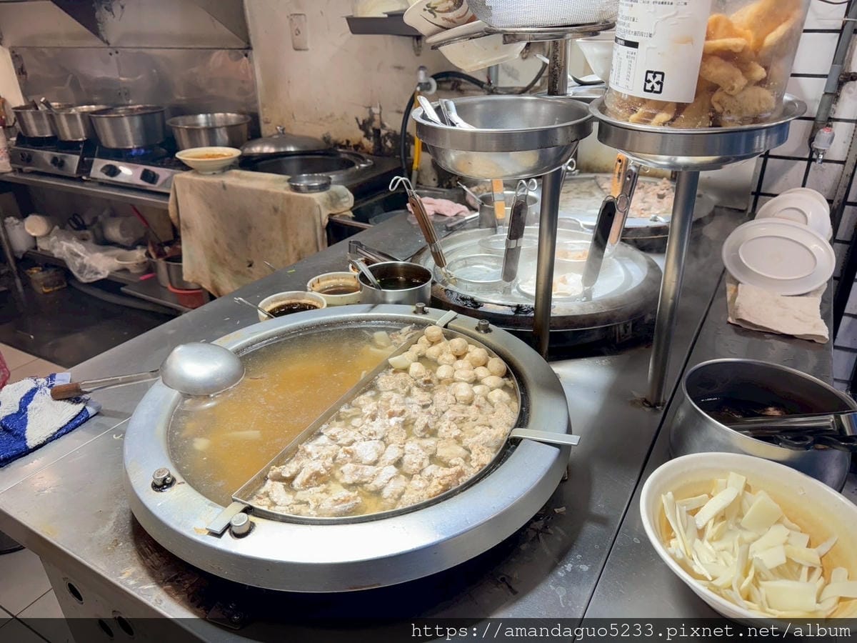 食記-台北市中山區21魯肉飯中山區百貨後巷的低調小吃店