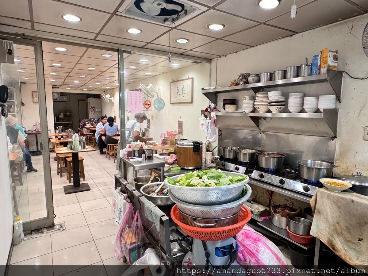 食記-台北市中山區21魯肉飯中山區百貨後巷的低調小吃店
