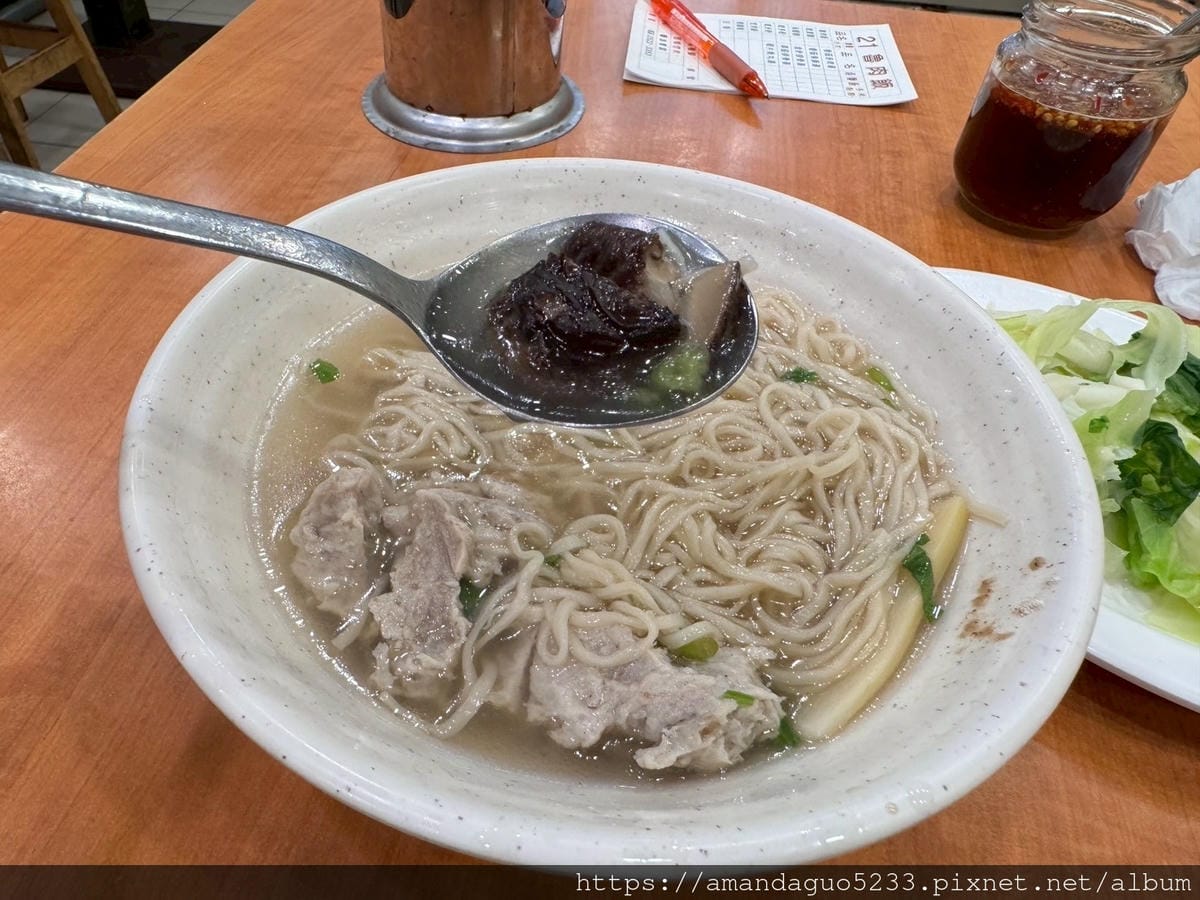 食記-台北市中山區21魯肉飯中山區百貨後巷的低調小吃店
