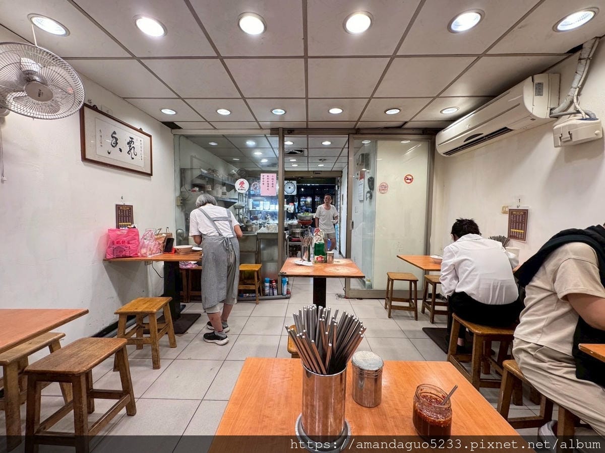 食記-台北市中山區21魯肉飯中山區百貨後巷的低調小吃店