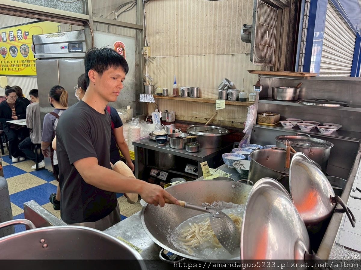 食記- 桃園市桃園區大個子刀削麵桃園火車站附近簡樸刀削 食記- 桃園市桃園區大個子刀削麵桃園火車站附近簡樸刀削