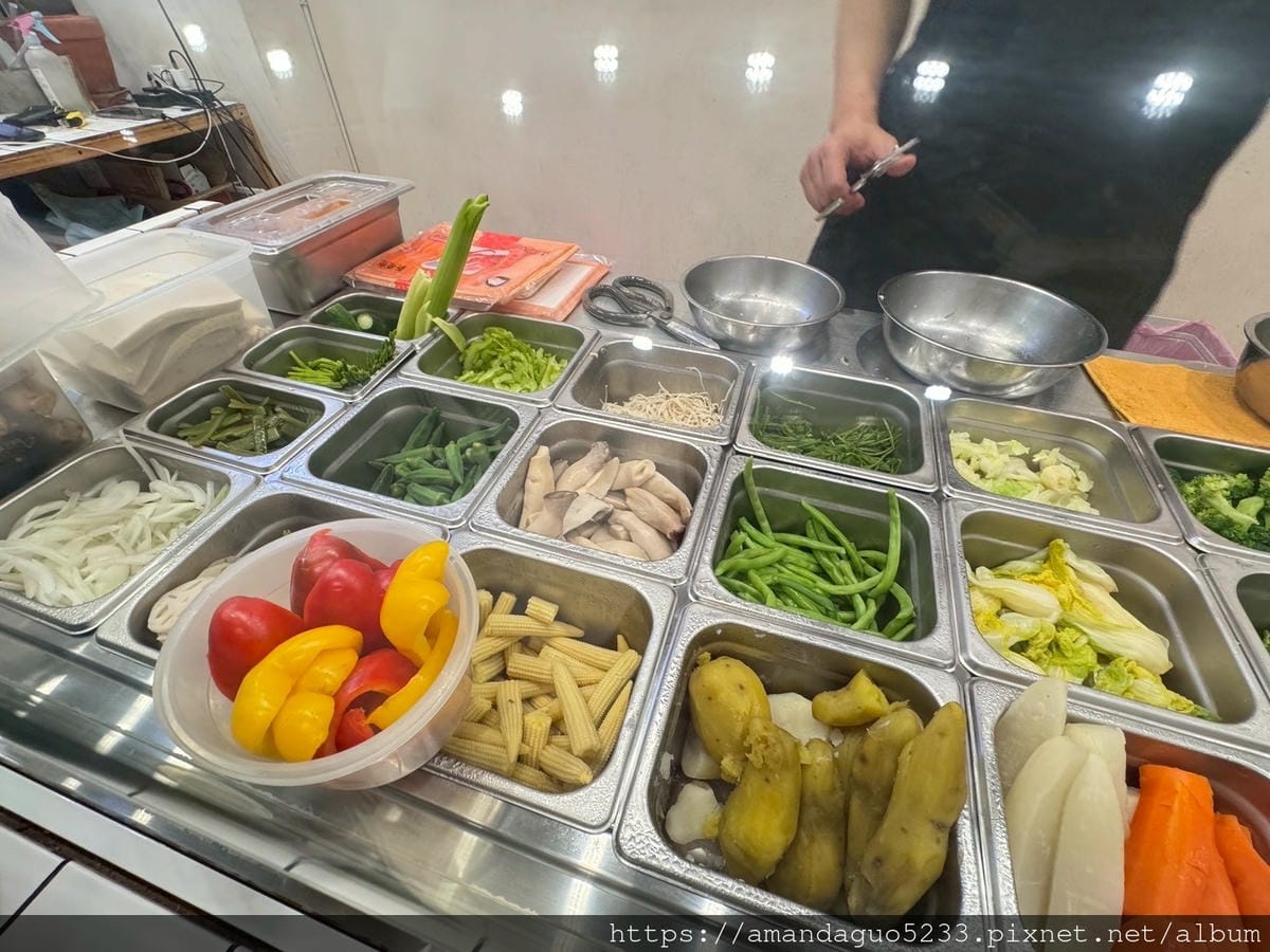 食記-台北市萬華區什麼雞鹹水雞(西門店)西門捷運站出口